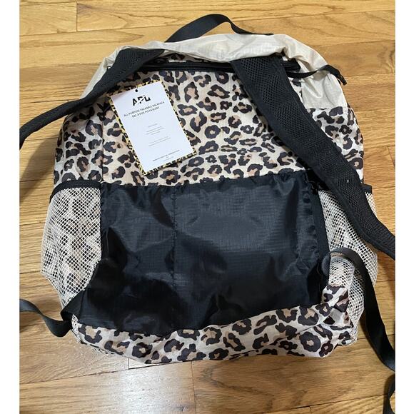 APL Athletic Propulsion Labs‎ Light Packable Travel Backpack Cream Cheetah NWT - Picture 2 of 4